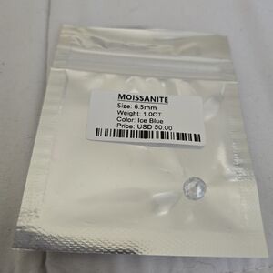 Moissanite Gemstone in Silver Packaging